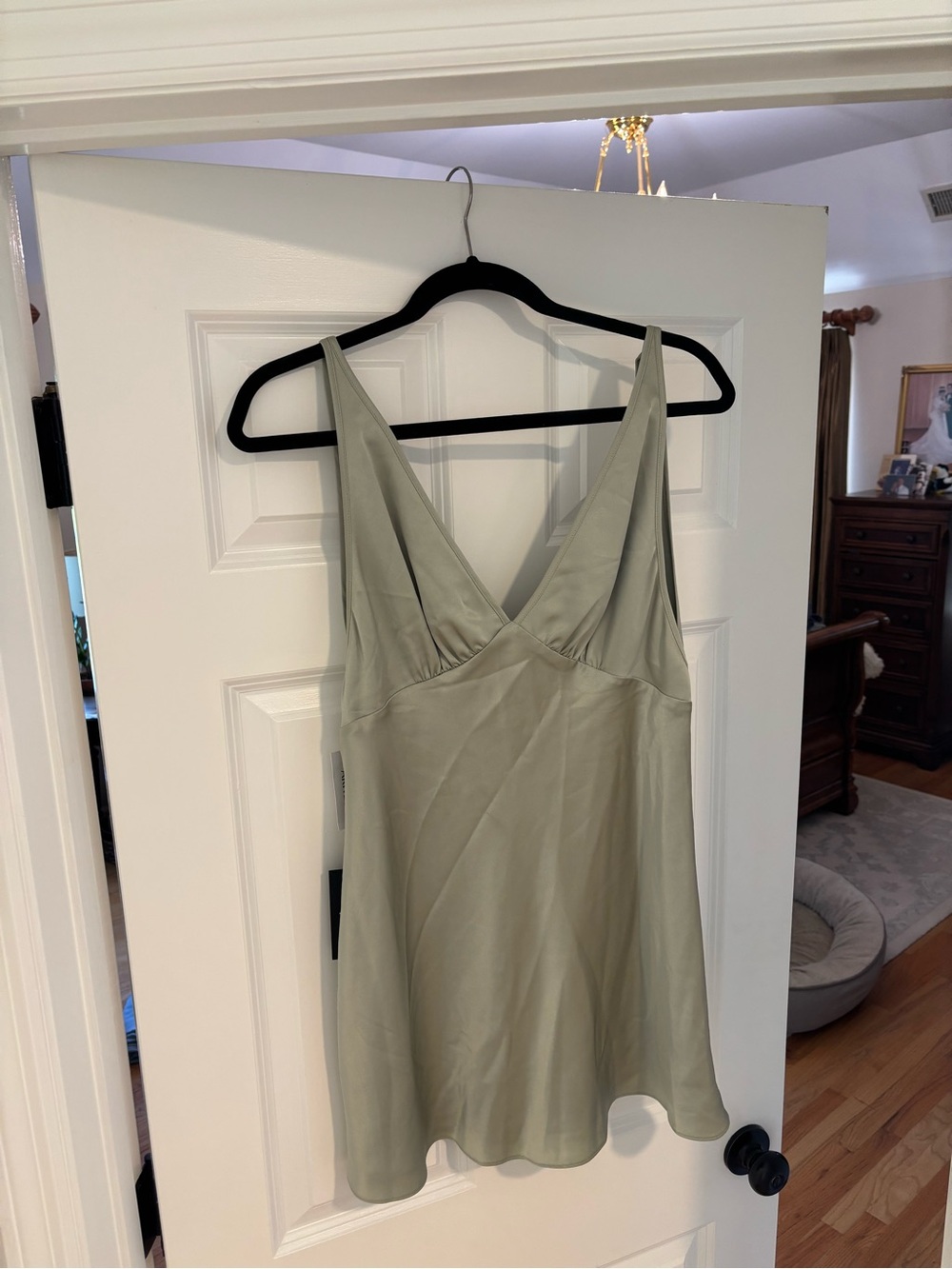 Aritzia silver Sage Green very saule argente Satin V-Neck Slip Dress
